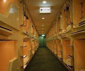 Capsule Hotel Asahi Plaza Shinsaibashi Osaka