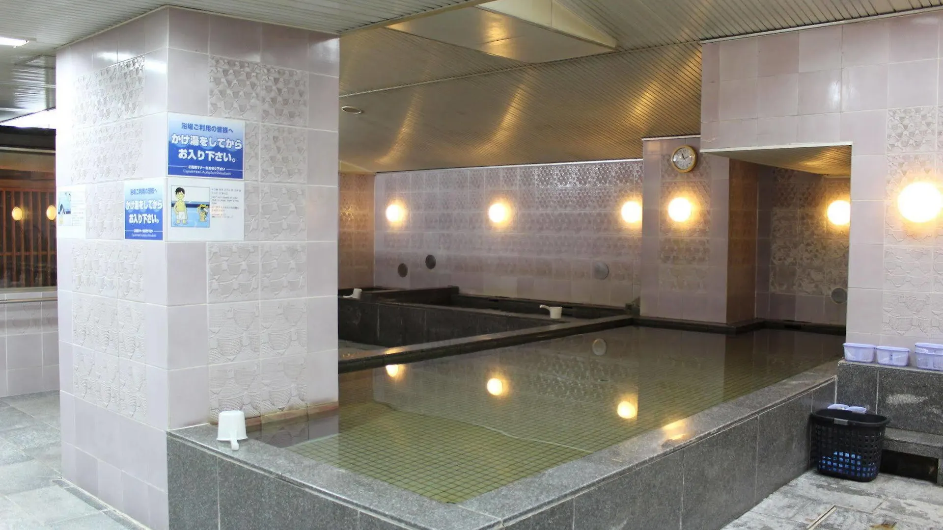Capsule Hotel Asahi Plaza Shinsaibashi Osaka